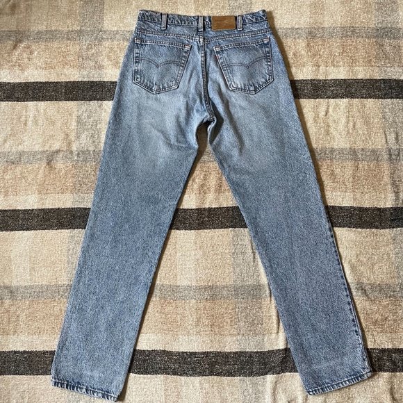 Vintage 1990 Levi’s 540 Light Wash Straight Leg Jeans - Picture 6 of 7